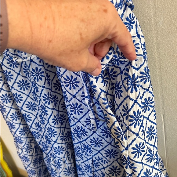 Draper James Navy and White Embroidered Baby doll Sleeveless Top - Picture 3 of 7